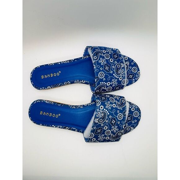 Bamboo Zest-16 Blue Bandana Print Flat Sandals Size 7 New. - Picture 6 of 8
